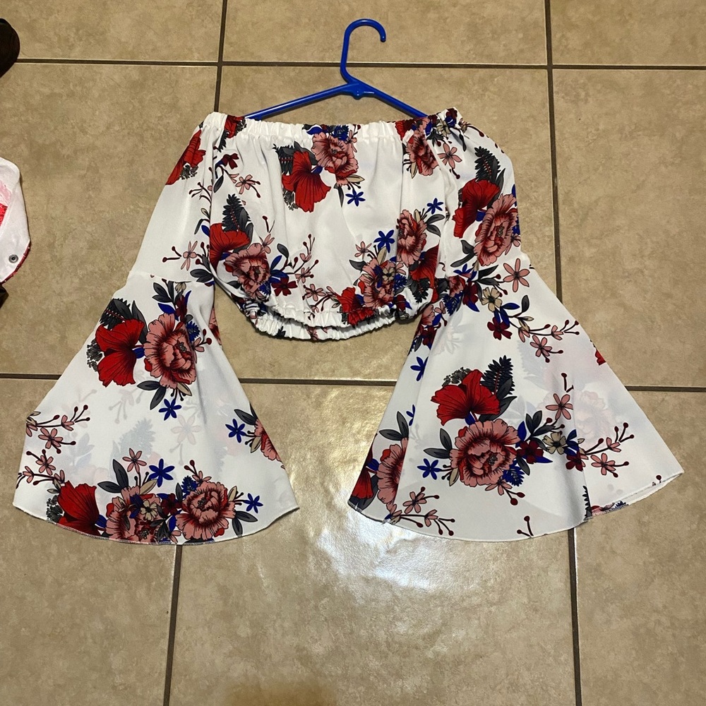 Long Sleeve Crop Top